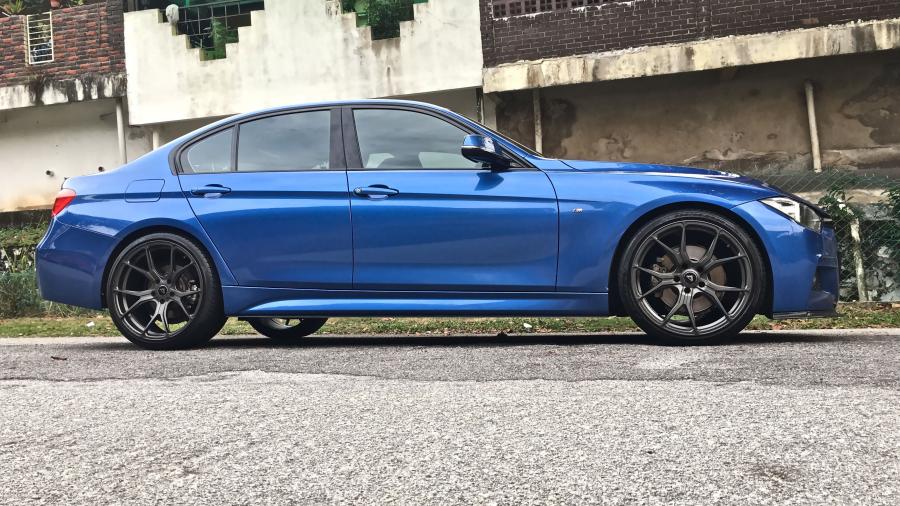  BMW 328i Sedan by Autofuture Design on Vorsteiner Wheels (V-FF 103) 2017 года  (фото 9 из 42)